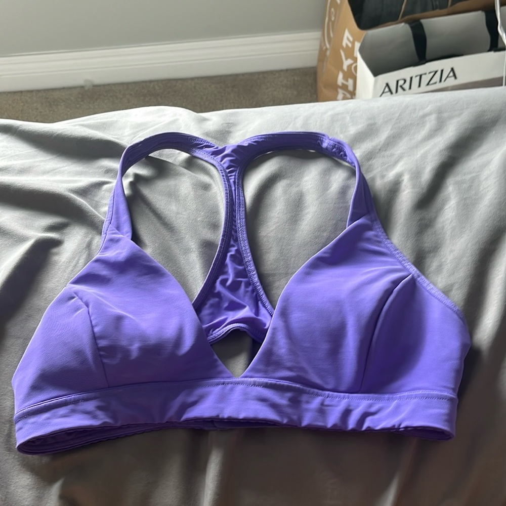 purple lulu bra in size 4 with adjustable back